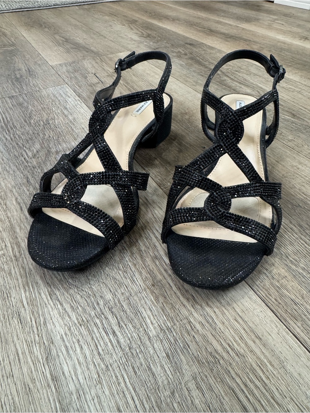 Alex Marie Crennan Black Heels US 10M NWT